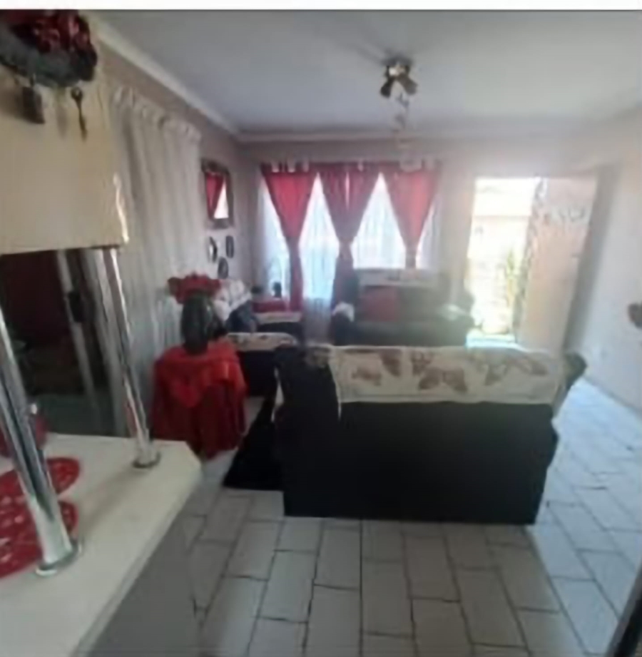 2 Bedroom Property for Sale in Birchleigh Gauteng