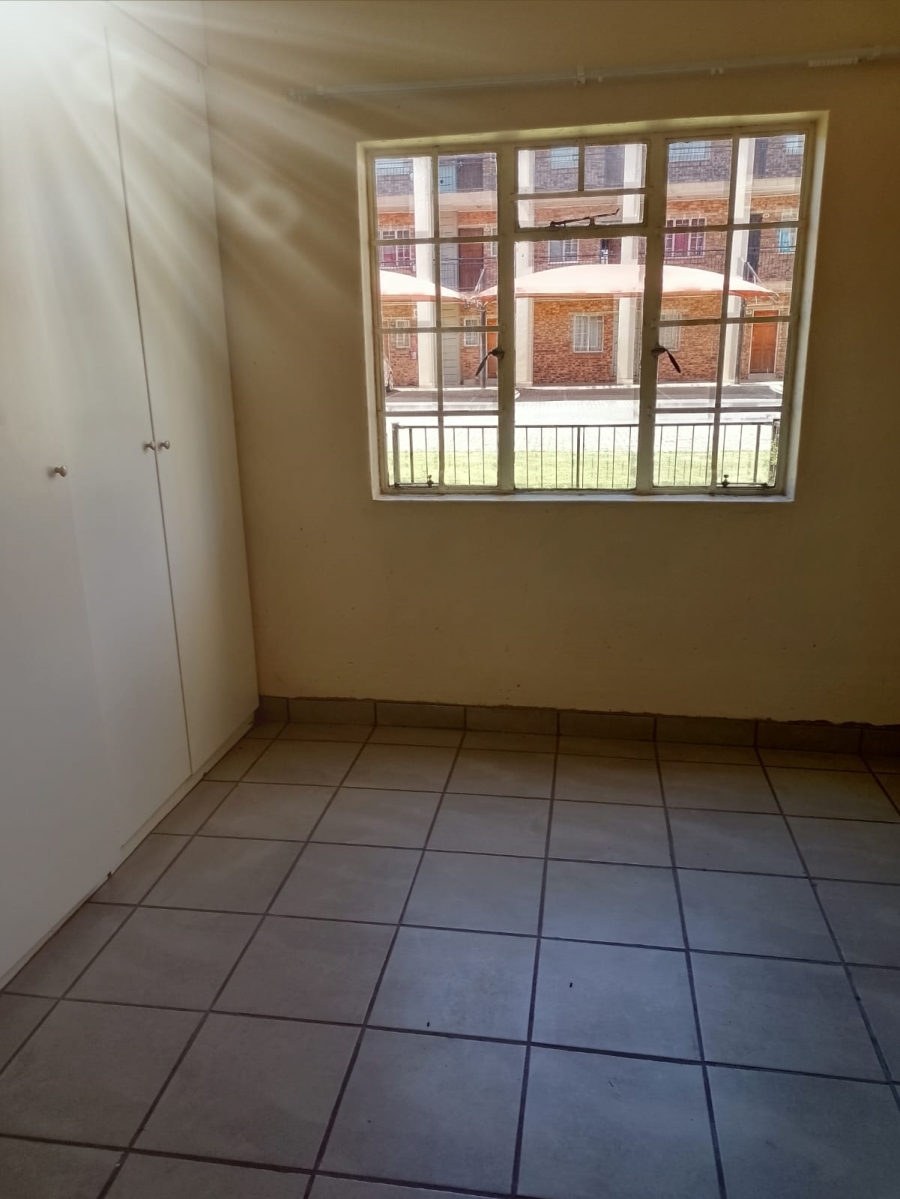 2 Bedroom Property for Sale in Comet Gauteng