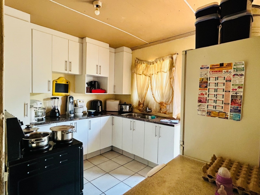 4 Bedroom Property for Sale in Strubenvale Gauteng
