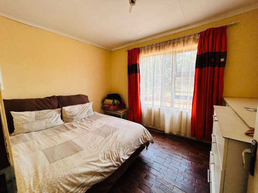 4 Bedroom Property for Sale in Strubenvale Gauteng