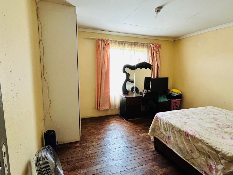 4 Bedroom Property for Sale in Strubenvale Gauteng