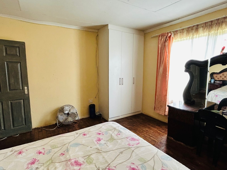 4 Bedroom Property for Sale in Strubenvale Gauteng