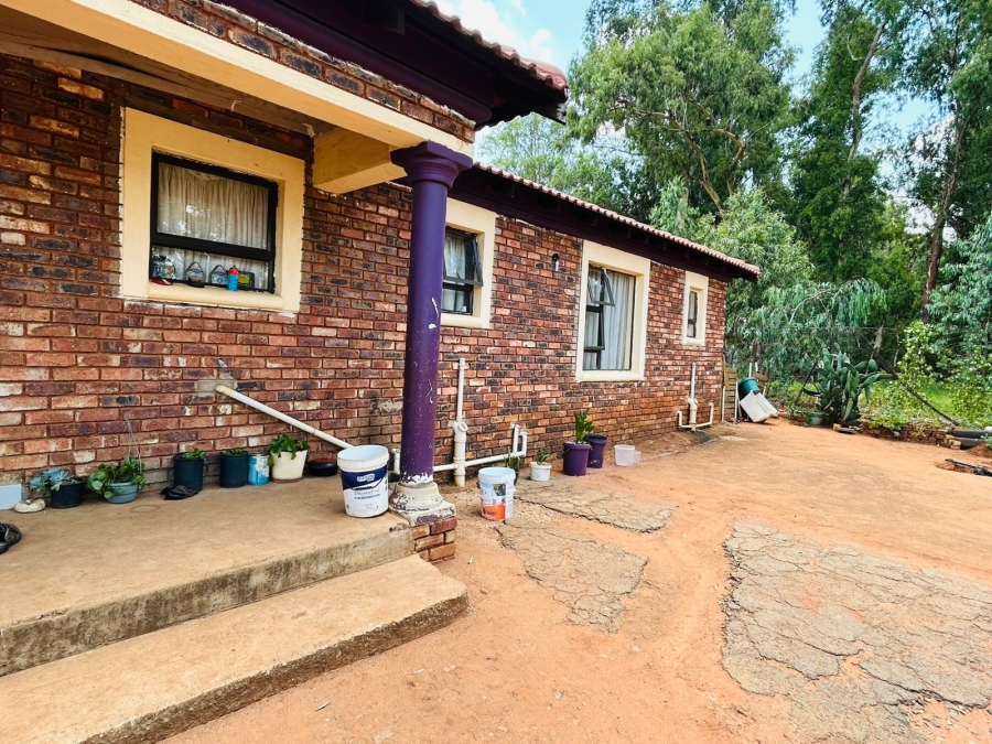 4 Bedroom Property for Sale in Strubenvale Gauteng