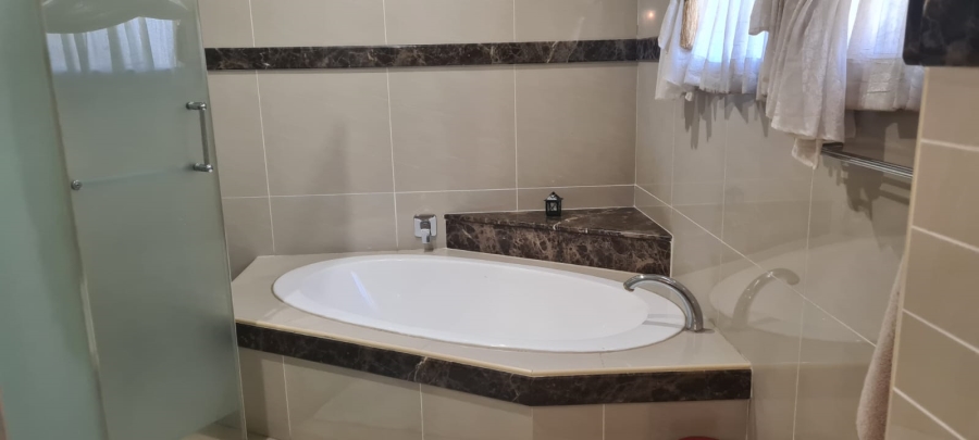 3 Bedroom Property for Sale in Selcourt Gauteng