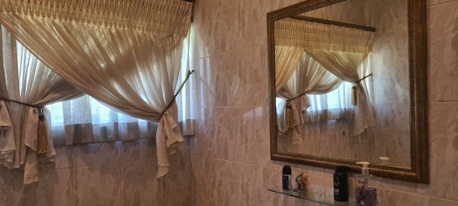 3 Bedroom Property for Sale in Selcourt Gauteng