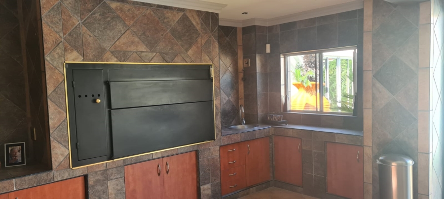 3 Bedroom Property for Sale in Selcourt Gauteng