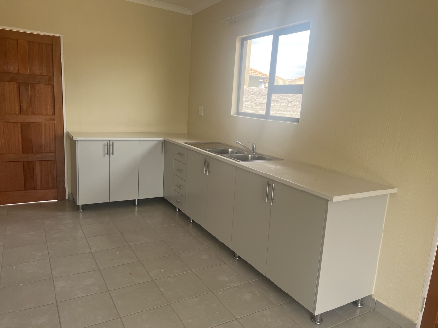 3 Bedroom Property for Sale in Azaadville Gardens Gauteng