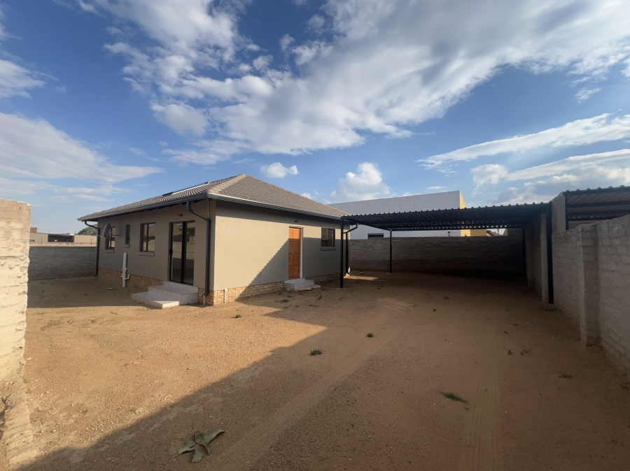 3 Bedroom Property for Sale in Azaadville Gardens Gauteng