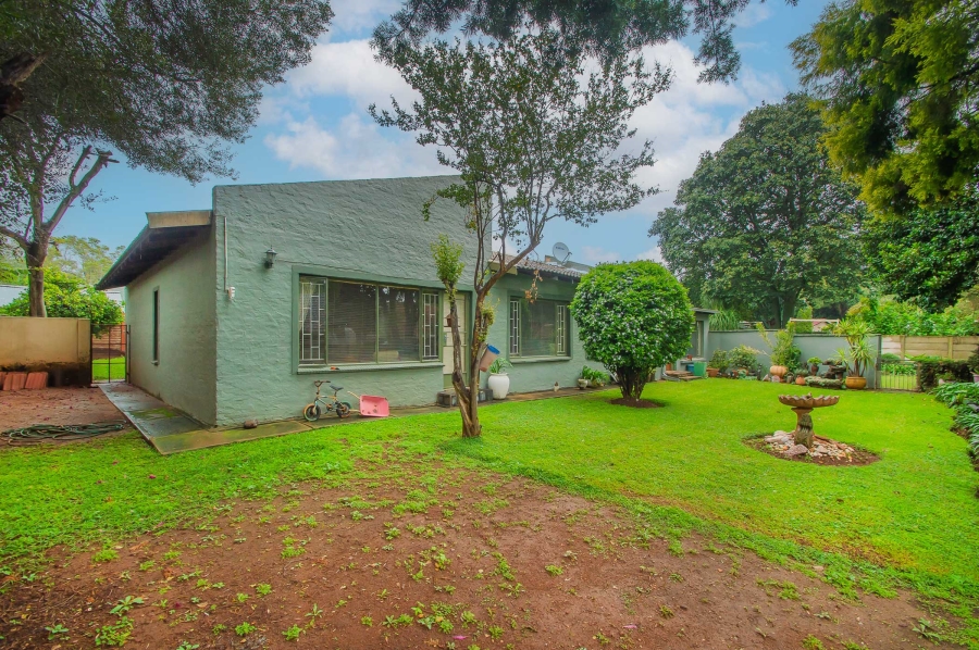 4 Bedroom Property for Sale in Strubensvallei Gauteng