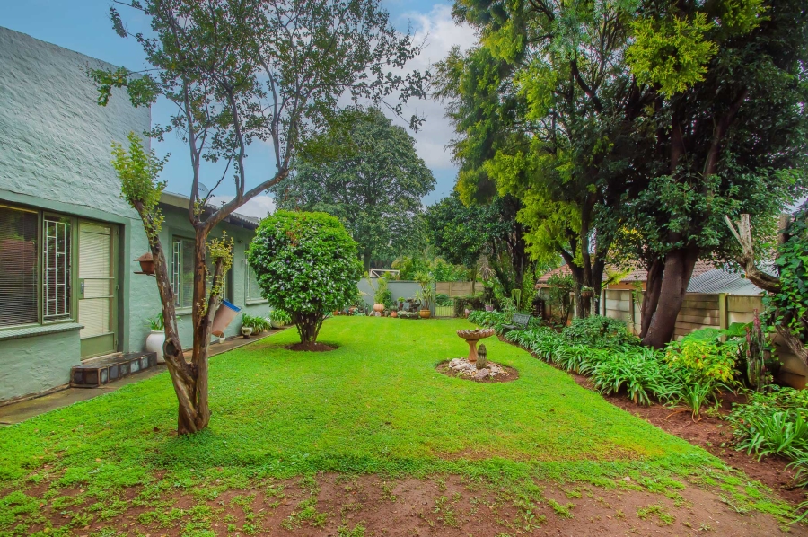 4 Bedroom Property for Sale in Strubensvallei Gauteng