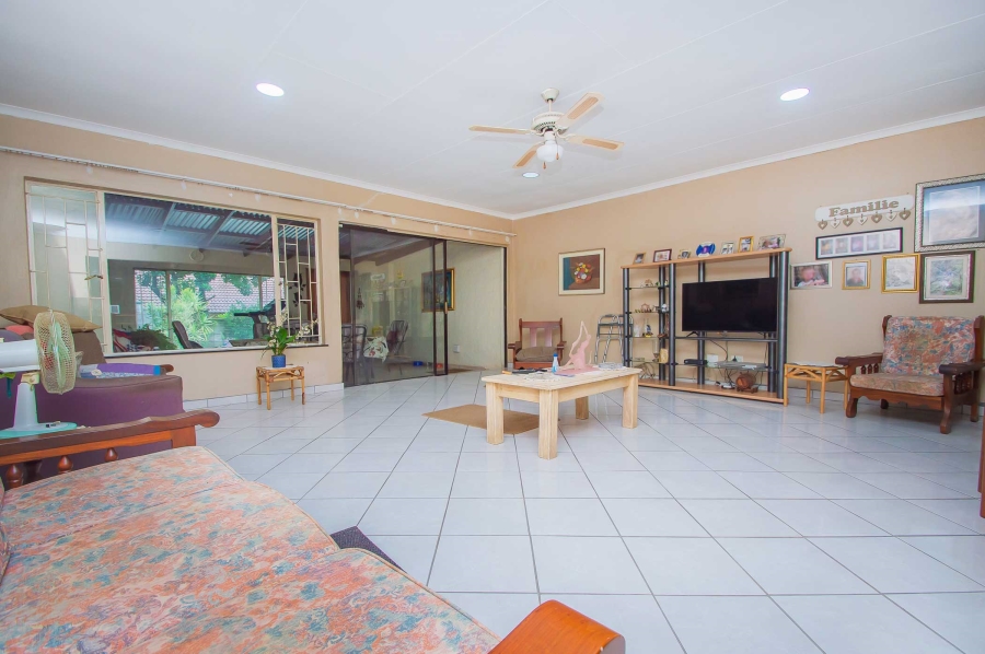 4 Bedroom Property for Sale in Strubensvallei Gauteng