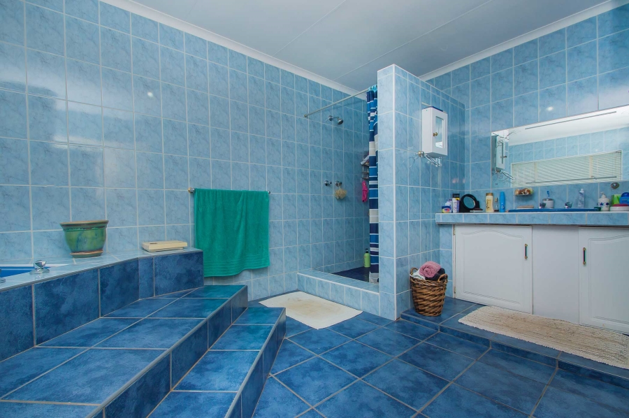 4 Bedroom Property for Sale in Strubensvallei Gauteng