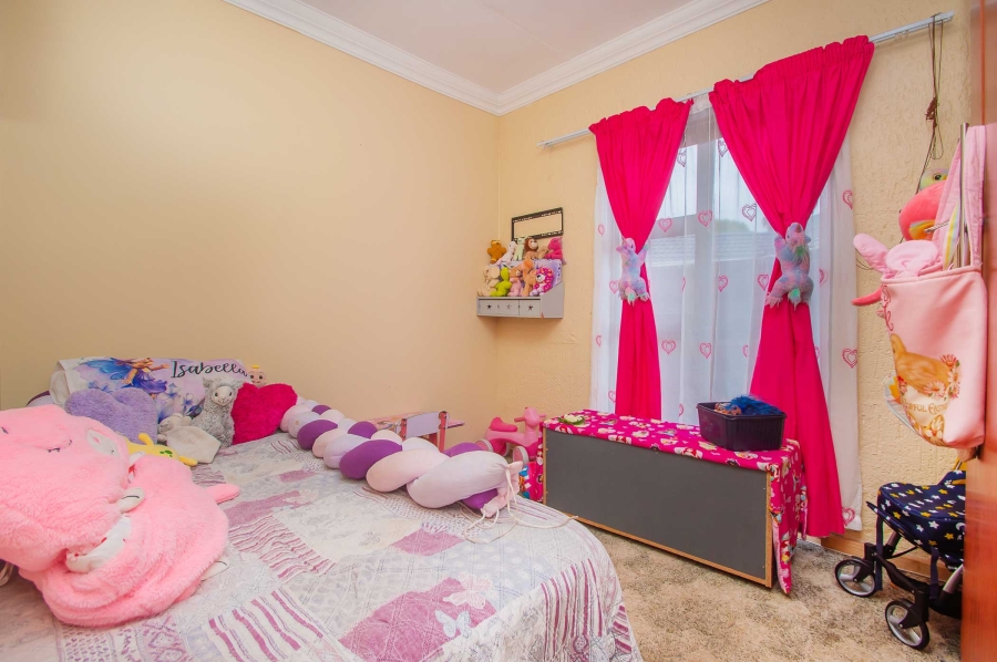 4 Bedroom Property for Sale in Strubensvallei Gauteng