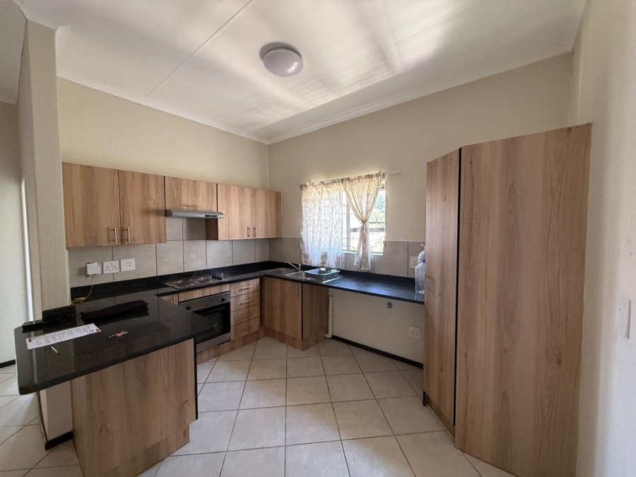 2 Bedroom Property for Sale in Goedeburg Gauteng