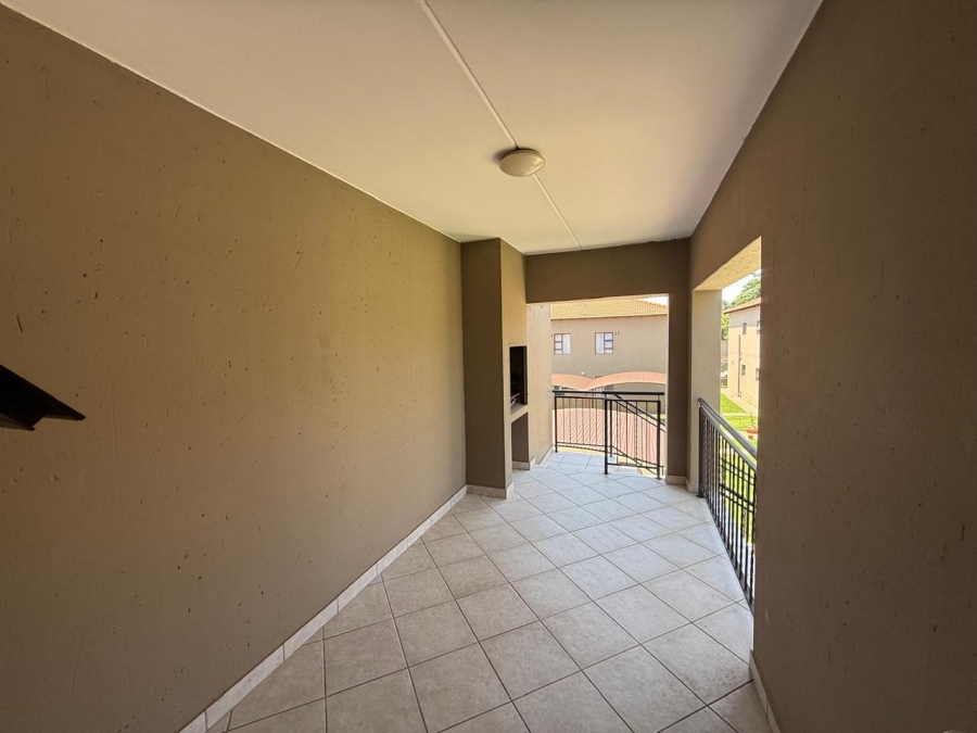 2 Bedroom Property for Sale in Goedeburg Gauteng