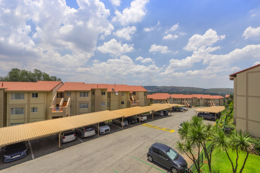 2 Bedroom Property for Sale in Primrose Hill Gauteng