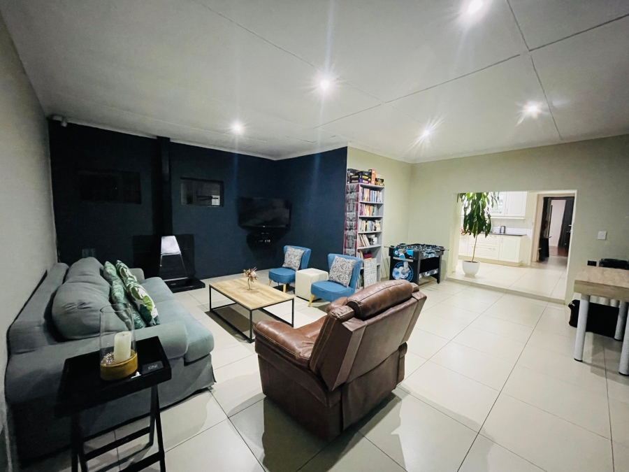 3 Bedroom Property for Sale in Rynfield Gauteng