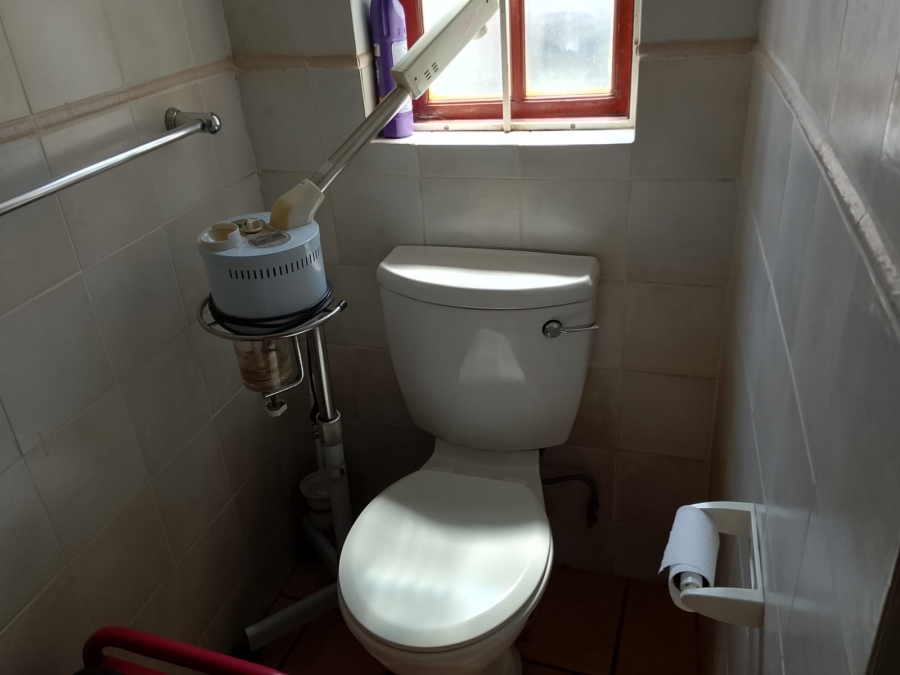 To Let 1 Bedroom Property for Rent in Franklin Roosevelt Park Gauteng