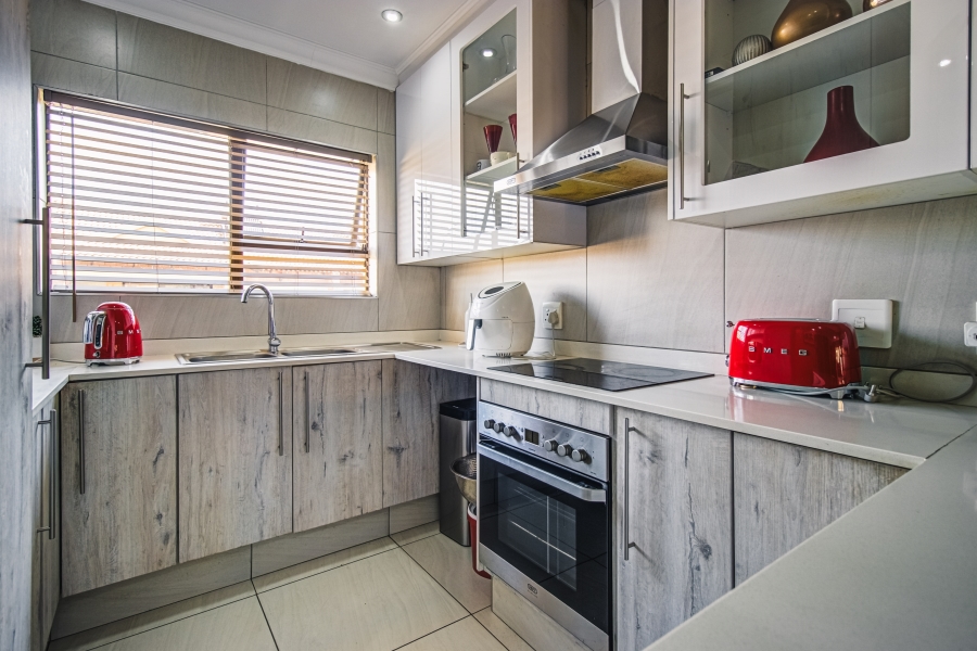 3 Bedroom Property for Sale in Helderwyk Gauteng