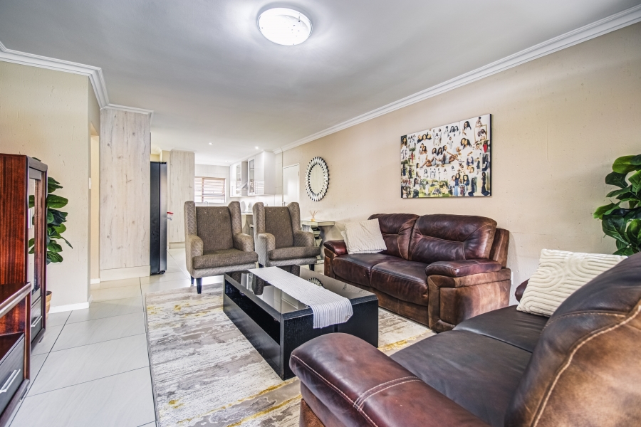 3 Bedroom Property for Sale in Helderwyk Gauteng