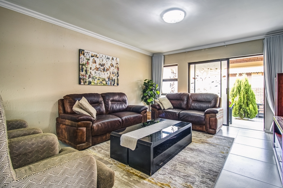 3 Bedroom Property for Sale in Helderwyk Gauteng