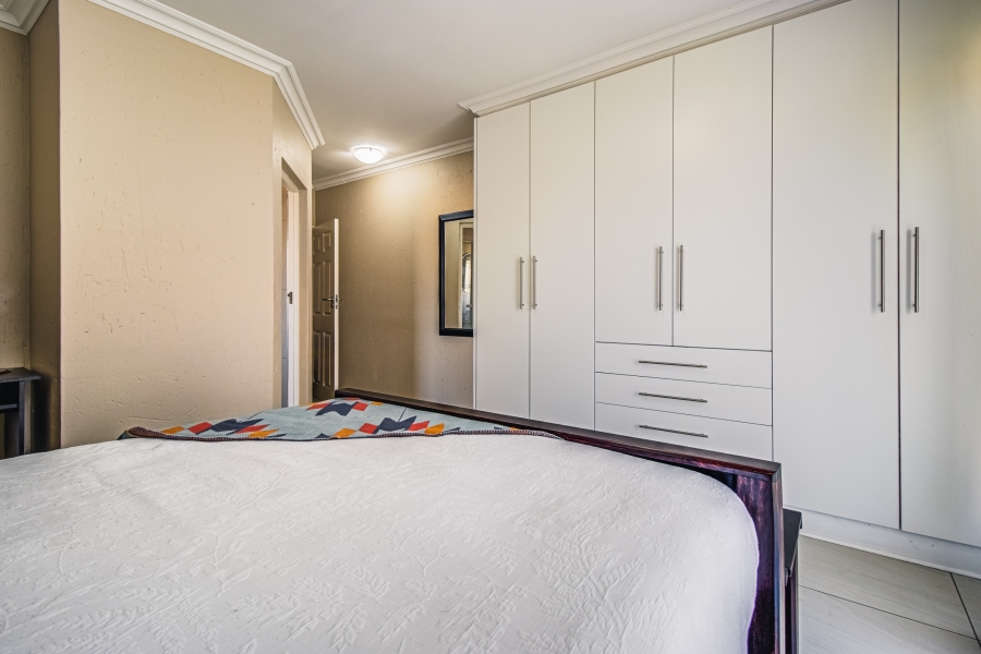 3 Bedroom Property for Sale in Helderwyk Gauteng