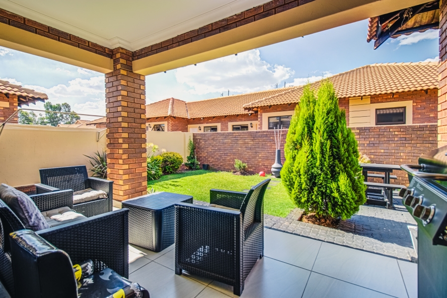 3 Bedroom Property for Sale in Helderwyk Gauteng