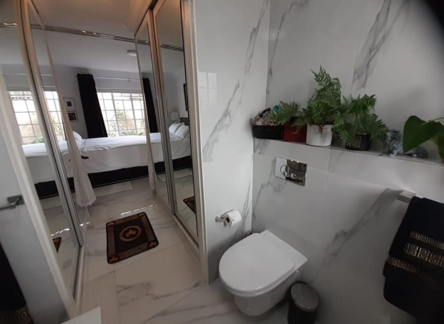 2 Bedroom Property for Sale in Sunward Park Gauteng