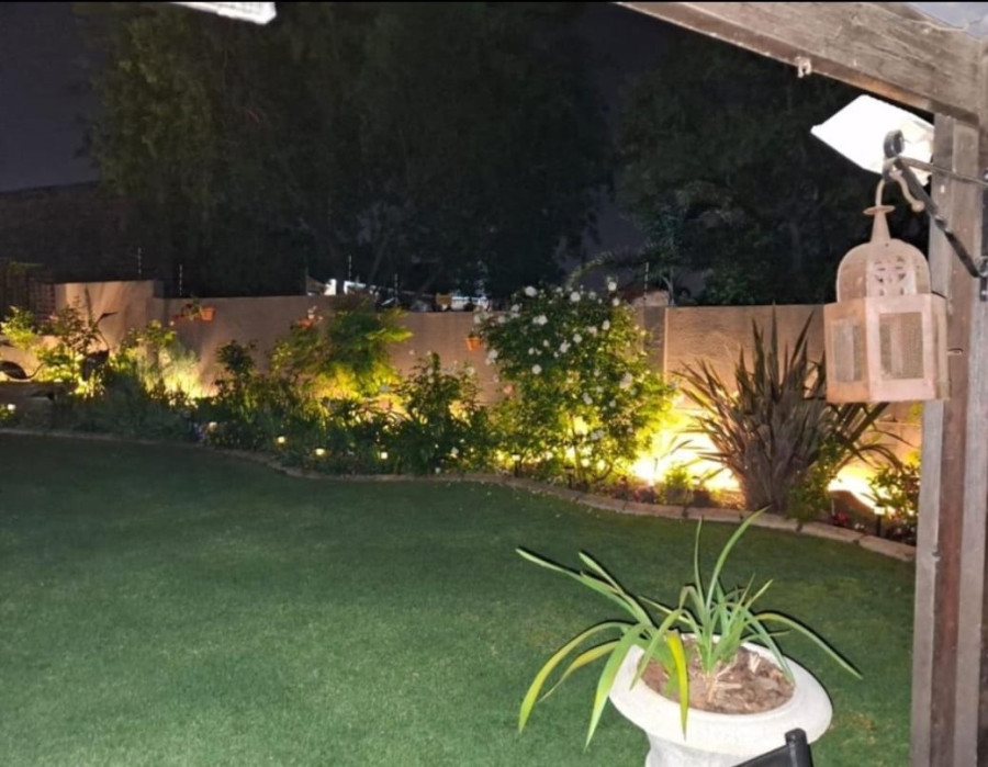 2 Bedroom Property for Sale in Sunward Park Gauteng