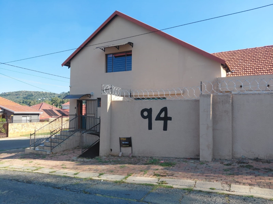 11 Bedroom Property for Sale in Orange Grove Gauteng