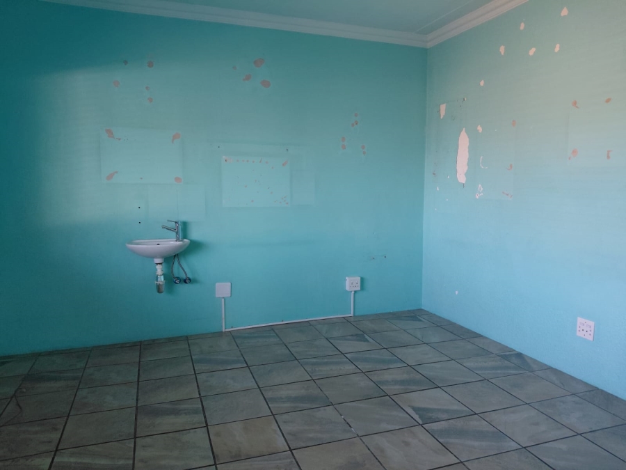 11 Bedroom Property for Sale in Orange Grove Gauteng