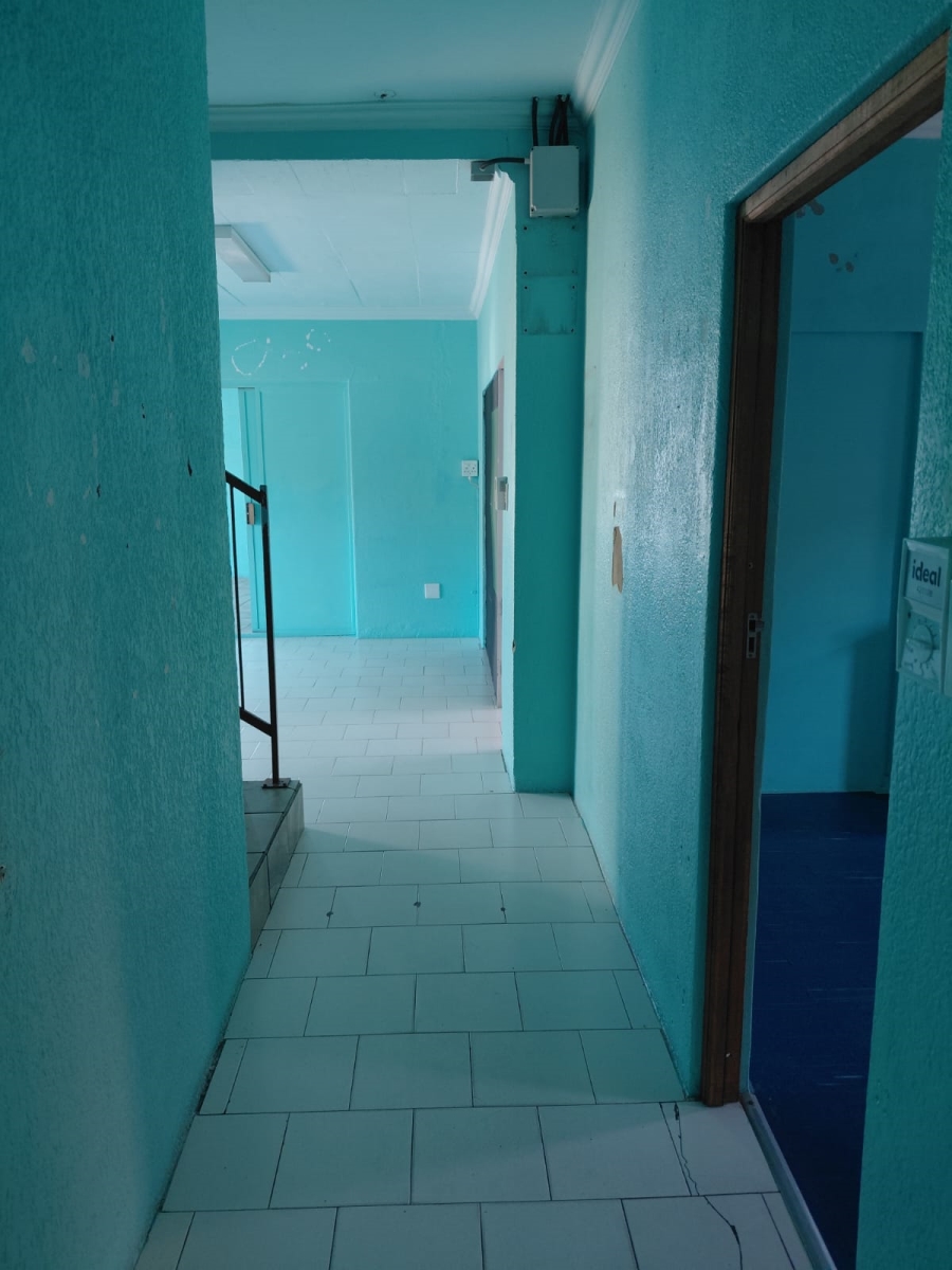 11 Bedroom Property for Sale in Orange Grove Gauteng