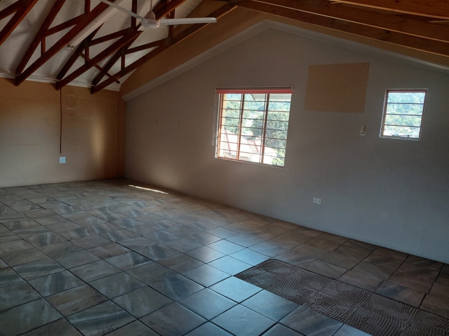 11 Bedroom Property for Sale in Orange Grove Gauteng