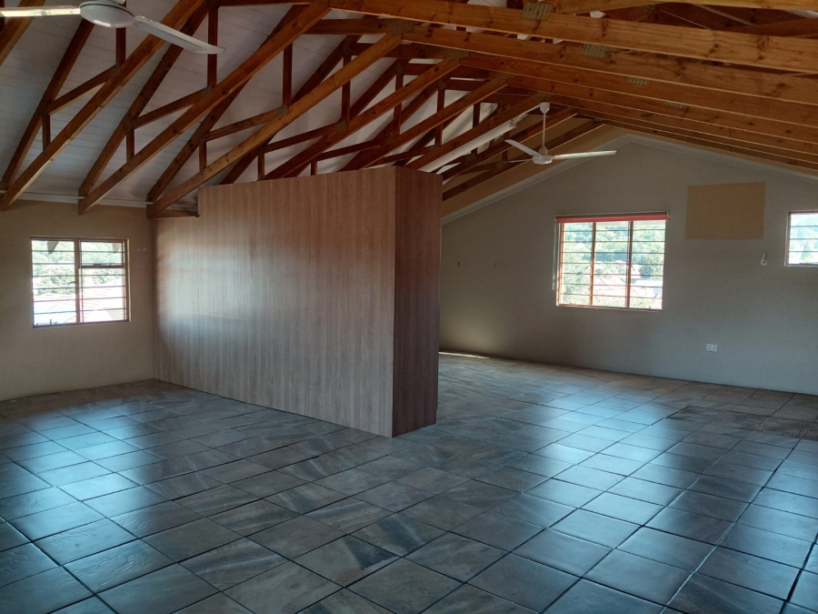 11 Bedroom Property for Sale in Orange Grove Gauteng