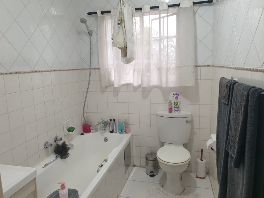 To Let 3 Bedroom Property for Rent in Morningside Gauteng