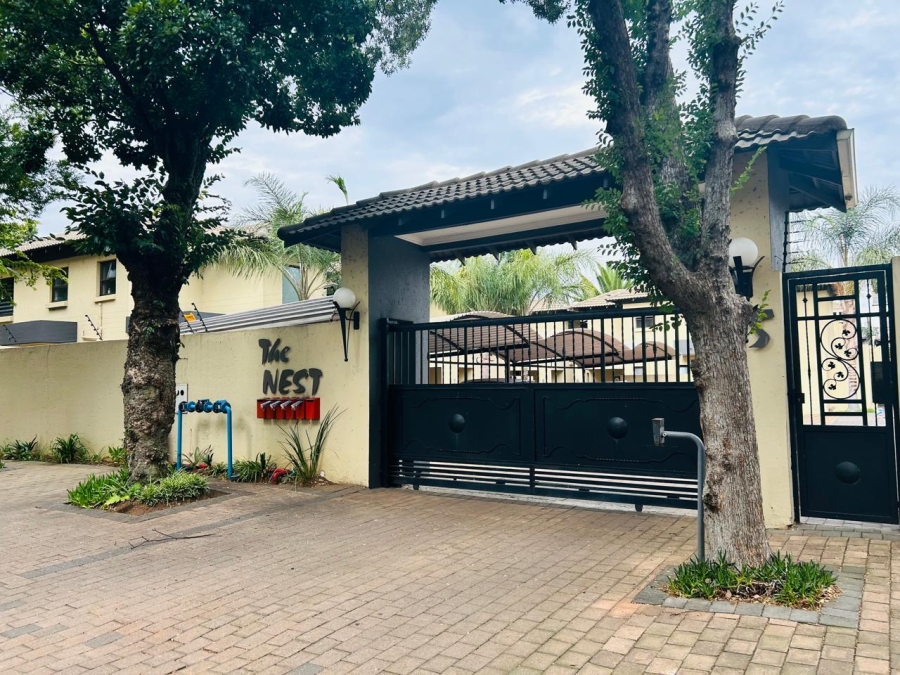 3 Bedroom Property for Sale in Selcourt Gauteng