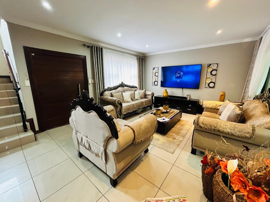 3 Bedroom Property for Sale in Selcourt Gauteng
