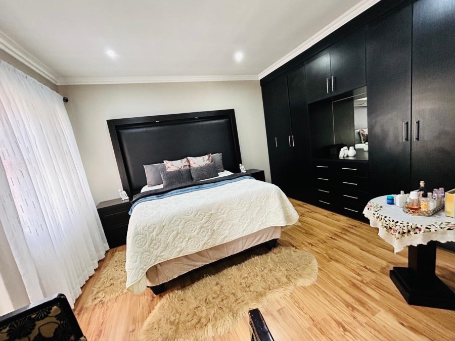 3 Bedroom Property for Sale in Selcourt Gauteng