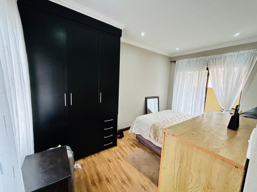 3 Bedroom Property for Sale in Selcourt Gauteng