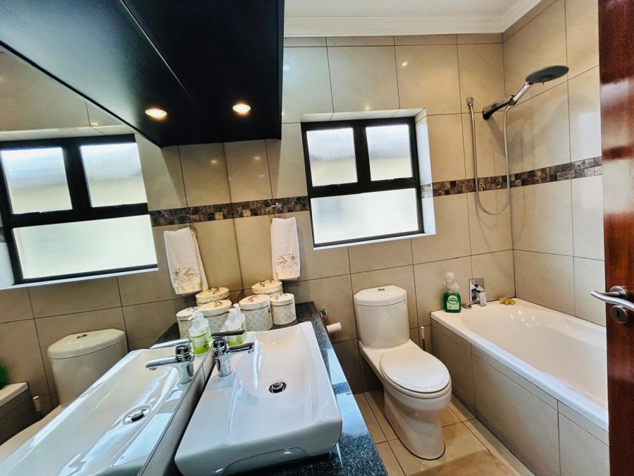 3 Bedroom Property for Sale in Selcourt Gauteng