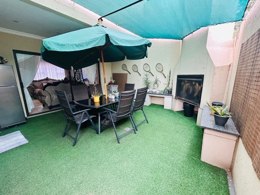 3 Bedroom Property for Sale in Selcourt Gauteng