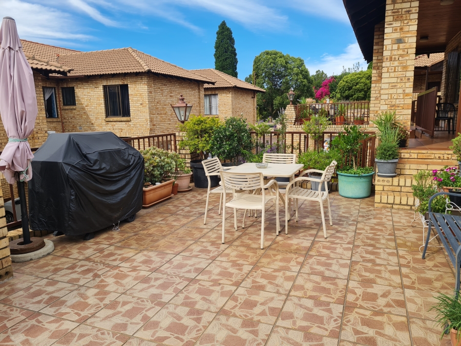 2 Bedroom Property for Sale in Eastleigh Gauteng