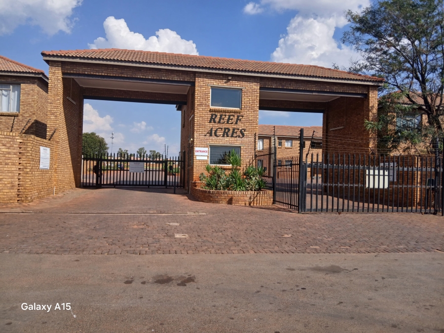 2 Bedroom Property for Sale in Krugersrus Gauteng
