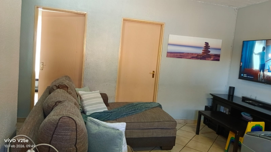 2 Bedroom Property for Sale in Krugersrus Gauteng