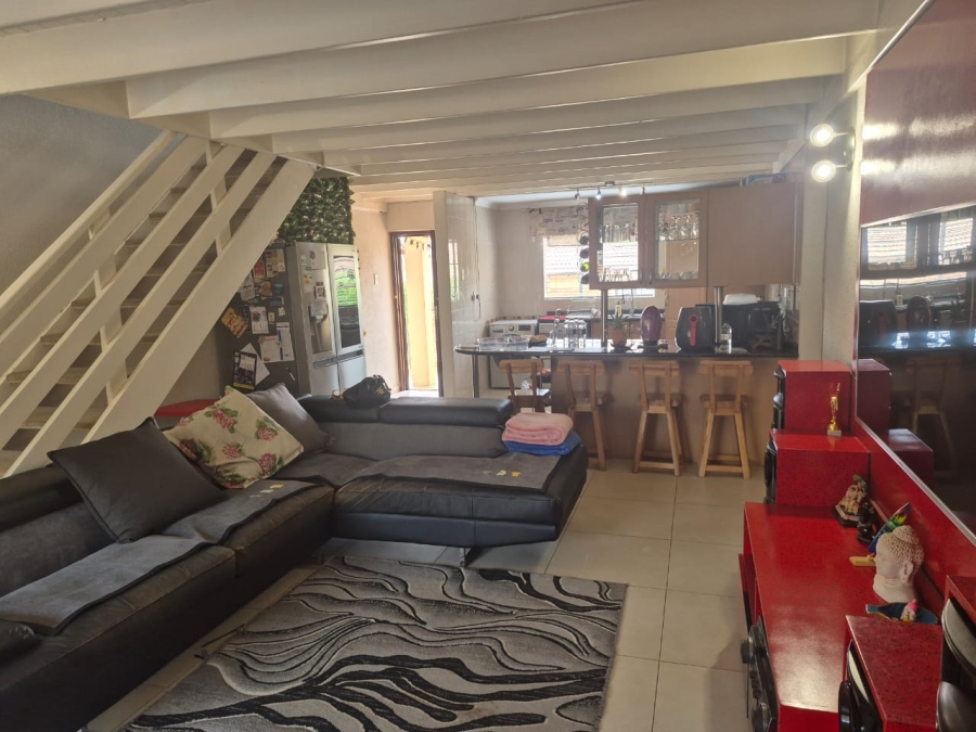 5 Bedroom Property for Sale in Eden Glen Gauteng