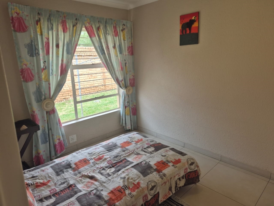 5 Bedroom Property for Sale in Eden Glen Gauteng