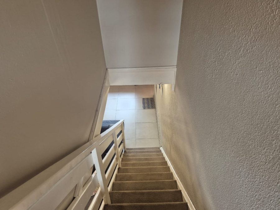 5 Bedroom Property for Sale in Eden Glen Gauteng