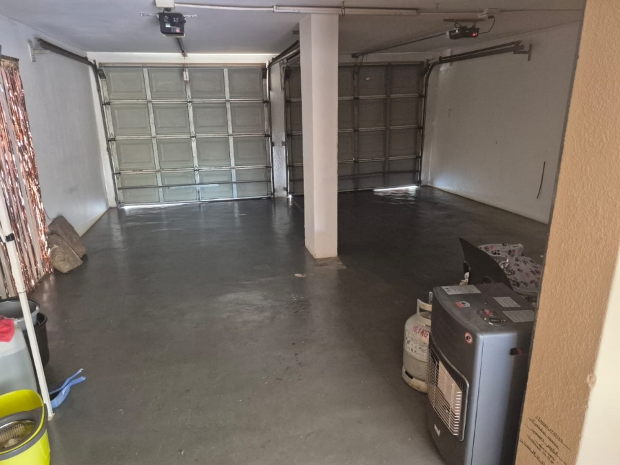 5 Bedroom Property for Sale in Eden Glen Gauteng