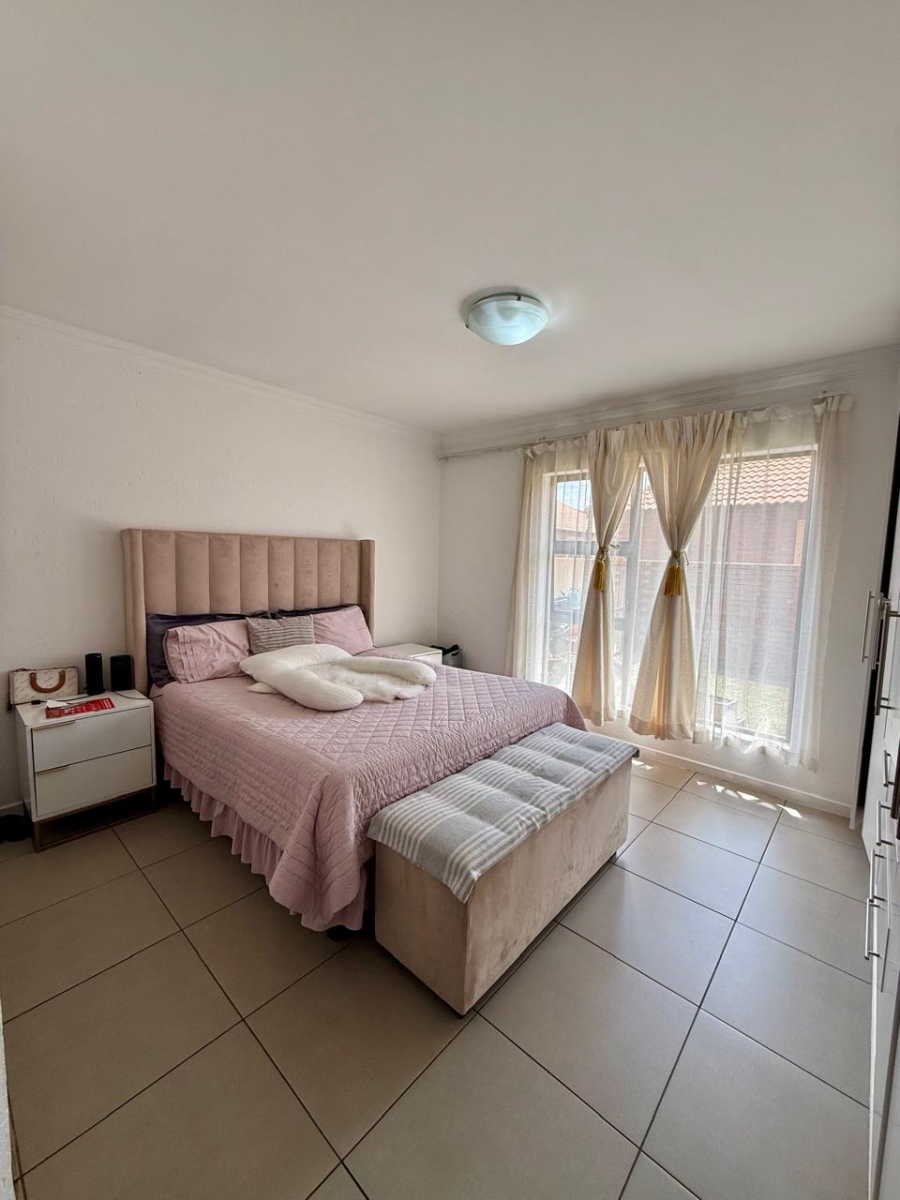 3 Bedroom Property for Sale in Helderwyk Gauteng