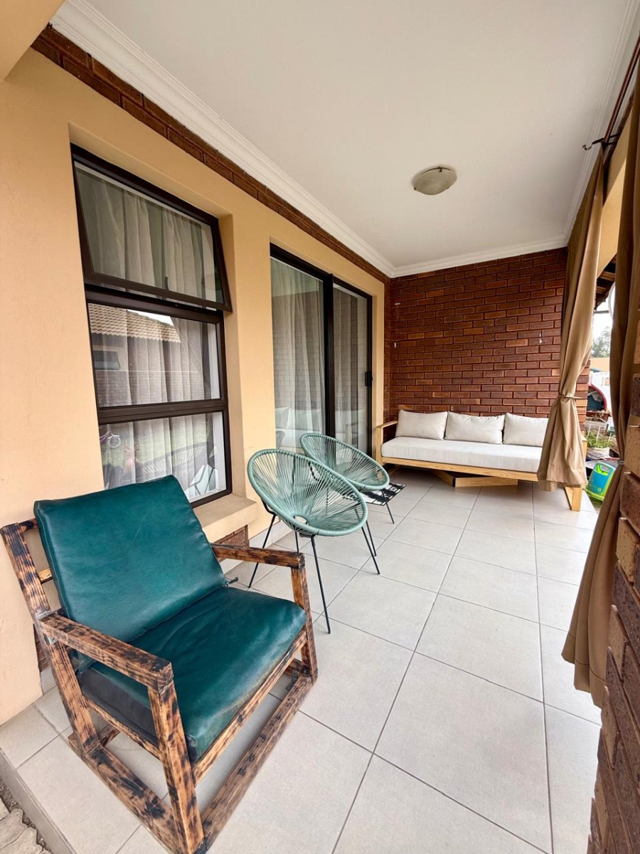 3 Bedroom Property for Sale in Helderwyk Gauteng